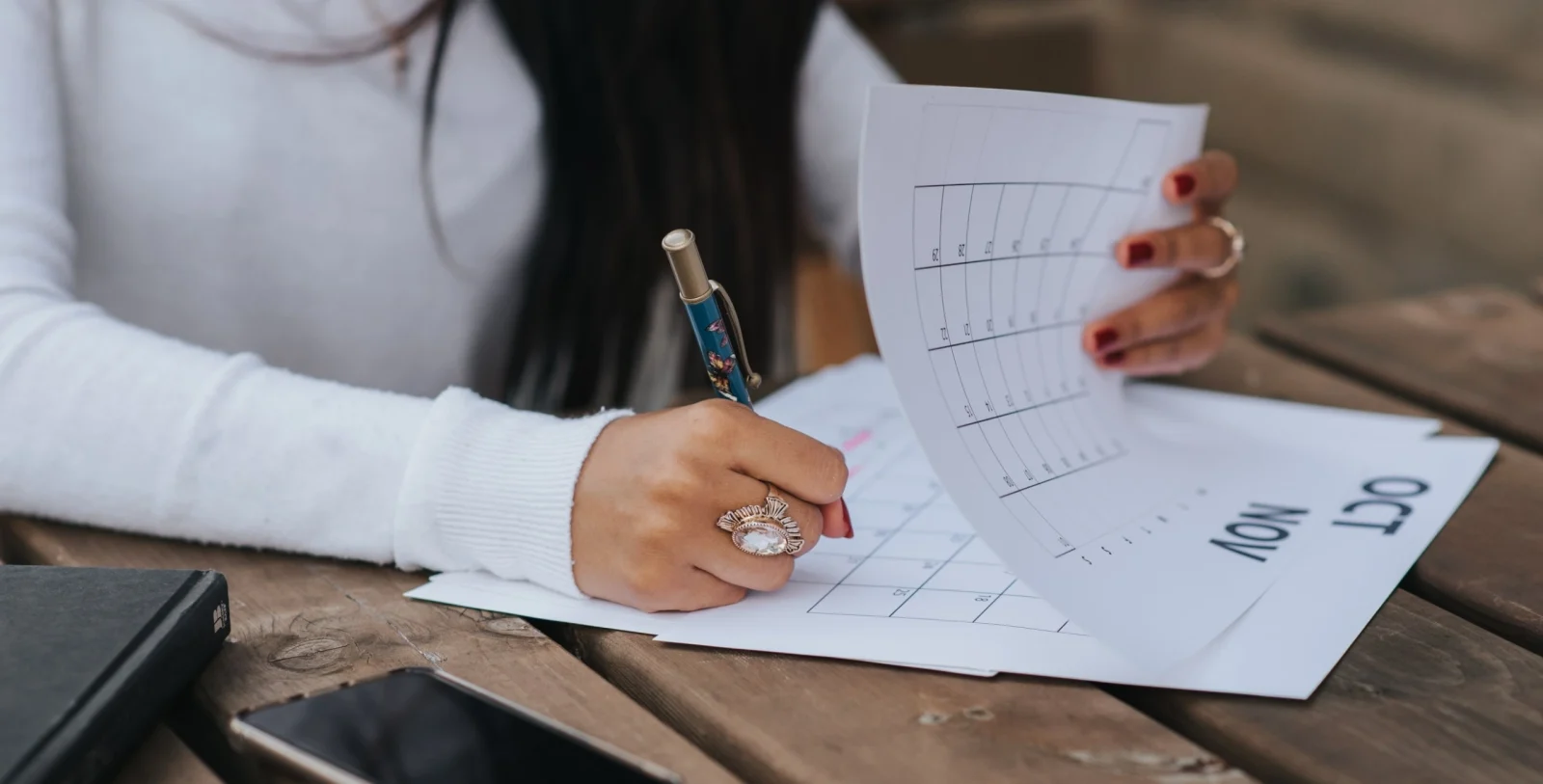 CFA candidate keeping track of the exam schedule